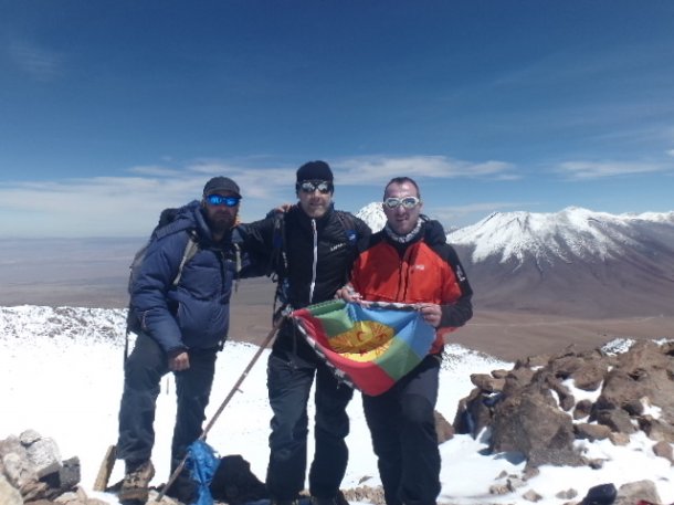 sommet TOCO 5604 m pascal chris guide carlos